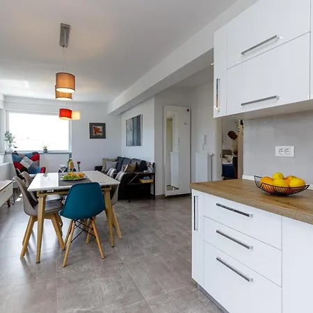 Apartment Sabena With Private Whirlpool Porec