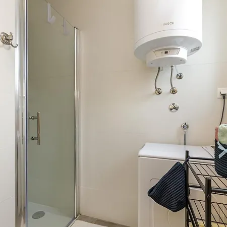 Sabena With Private Whirlpool Apartment Porec
