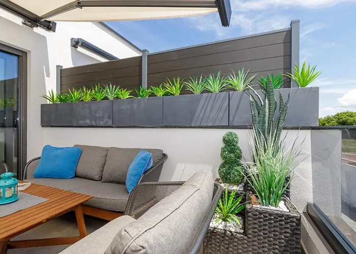 Sabena With Private Whirlpool *