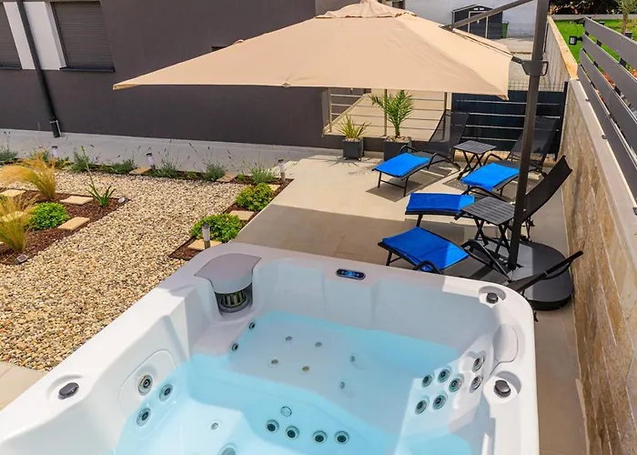 Sabena With Private Whirlpool * פורץ