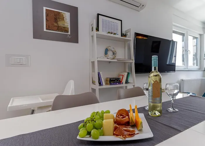 Sabena With Private Whirlpool דירה פורץ