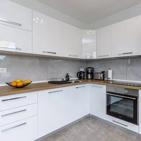Sabena With Private Whirlpool Appartamento Porec