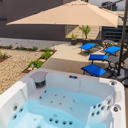 Sabena With Private Whirlpool Appartamento Porec